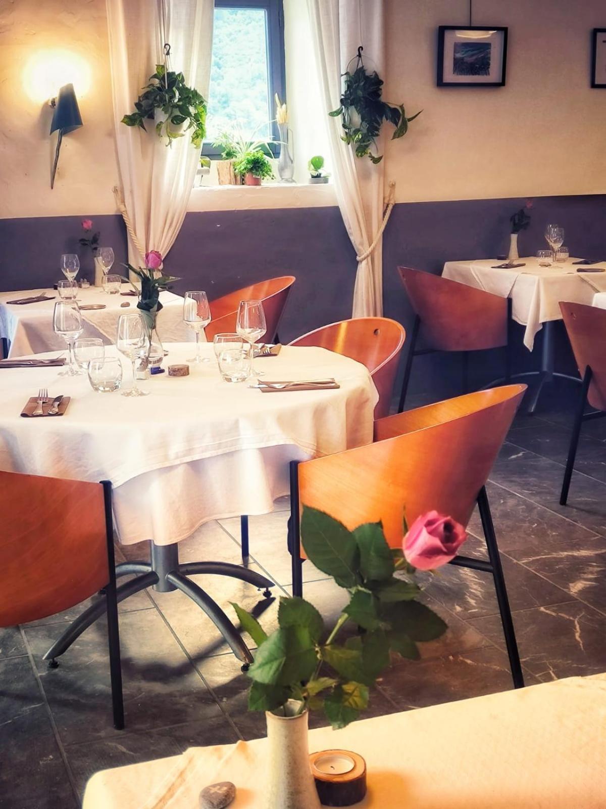 Chateau D'Arance Hotel Restaurant Espace Bien-Etre Cette-Eygun Exterior foto